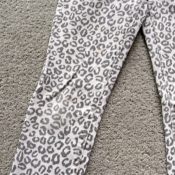 GAP Kids Cheetah Printed Jeans, Kids US 8 - Picture 3 of 5